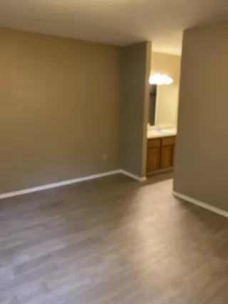 Photo #5: 222037527 Listing 