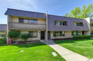 Photo #3: 222037769 Listing