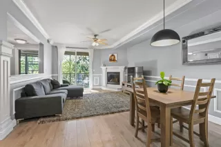 Photo #4: 222038272 Listing