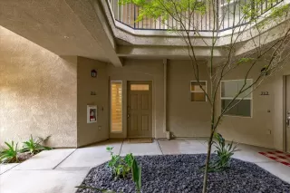 Photo #4: 222038316 Listing