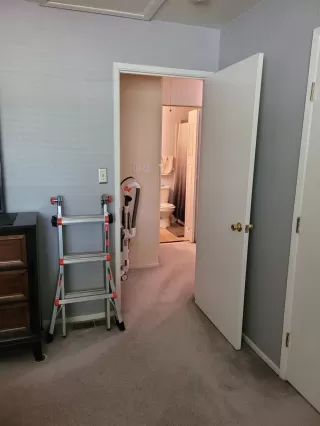 Photo #3: 222038809 Listing