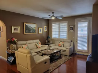 Photo #2: 222039027 Listing