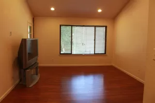 Photo #3: 222039029 Listing 