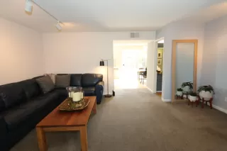 Photo #2: 222039220 Listing