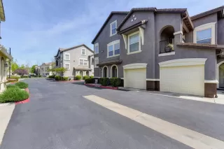 Photo #6: 222039380 Listing
