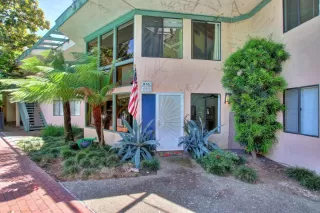 Photo #3: 222040537 Listing