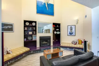 Photo #4: 222040537 Listing