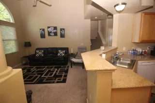 Photo #5: 222040879 Listing