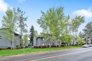 Photo #1: 222040898 Listing