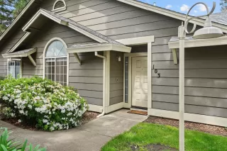Photo #1: 222041071 Listing 