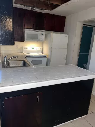 Photo #3: 222041586 Listing