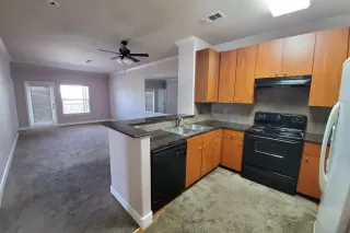 Photo #6: 222041701 Listing 