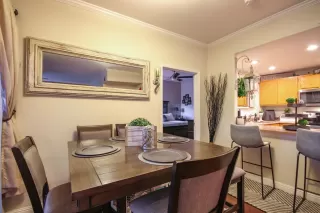 Photo #4: 222041826 Listing 