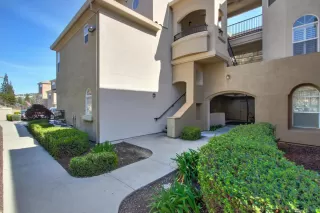 Photo #2: 222042391 Listing