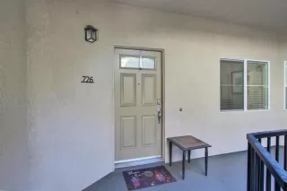 Photo #5: 222042391 Listing