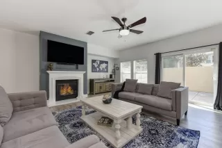 Photo #4: 222042616 Listing
