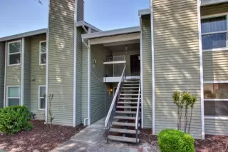 Photo #4: 222043280 Listing