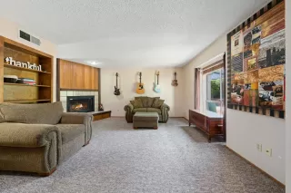 Photo #1: 222043742 Listing 