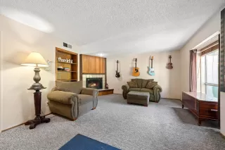 Photo #2: 222043742 Listing 