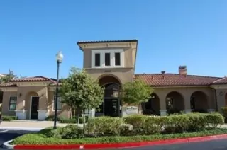 Photo #2: 222044152 Listing