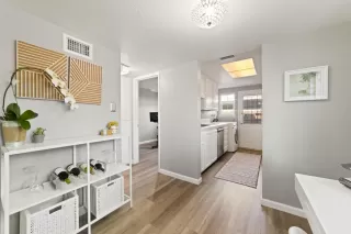 Photo #6: 222044261 Listing 