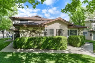 Photo #2: 222044282 Listing