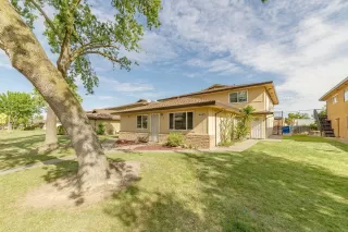 Photo #1: 222044336 Listing