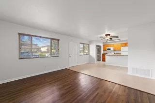 Photo #5: 222044336 Listing