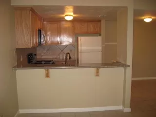 Photo #3: 222044398 Listing