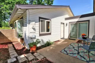 Photo #2: 222044552 Listing