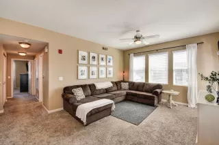 Photo #5: 222044604 Listing