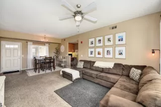 Photo #6: 222044604 Listing