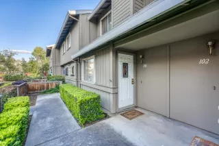 Photo #1: 222044839 Listing