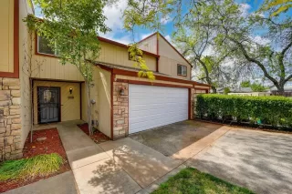 Photo #4: 222045668 Listing