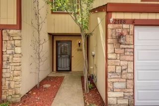 Photo #5: 222045668 Listing
