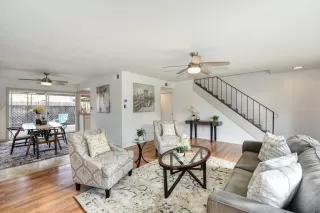 Photo #3: 222046330 Listing 