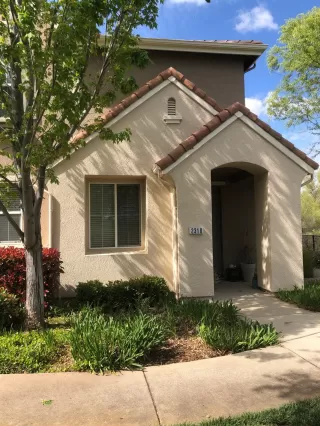 Photo #2: 222046356 Listing