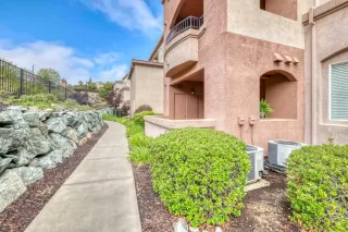 Photo #5: 222046480 Listing 