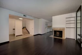 Photo #5: 222046622 Listing