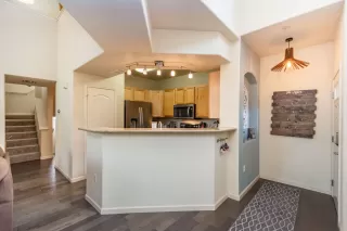 Photo #5: 222047024 Listing