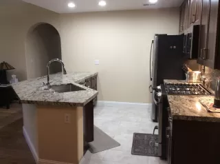 Photo #5: 222047093 Listing