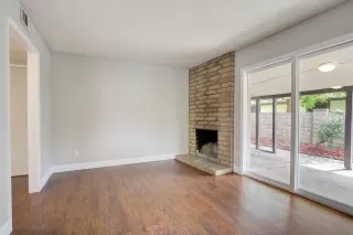 Photo #5: 222047121 Listing