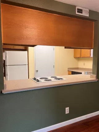 Photo #3: 222047215 Listing