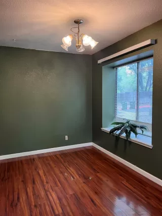 Photo #5: 222047215 Listing