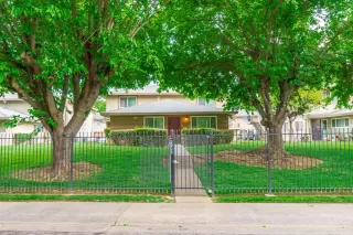 Photo #3: 222047965 Listing