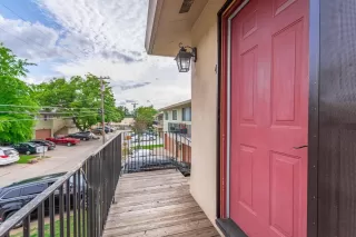 Photo #6: 222047965 Listing