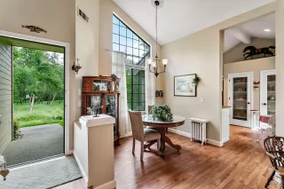 Photo #6: 222048383 Listing