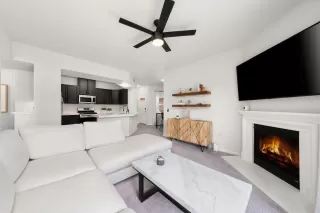 Photo #4: 222048669 Listing