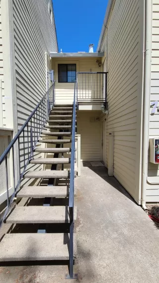 Photo #2: 222048986 Listing 