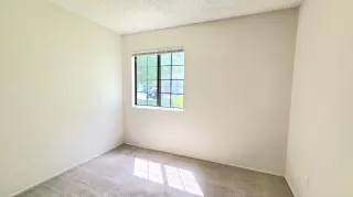 Photo #3: 222048986 Listing 